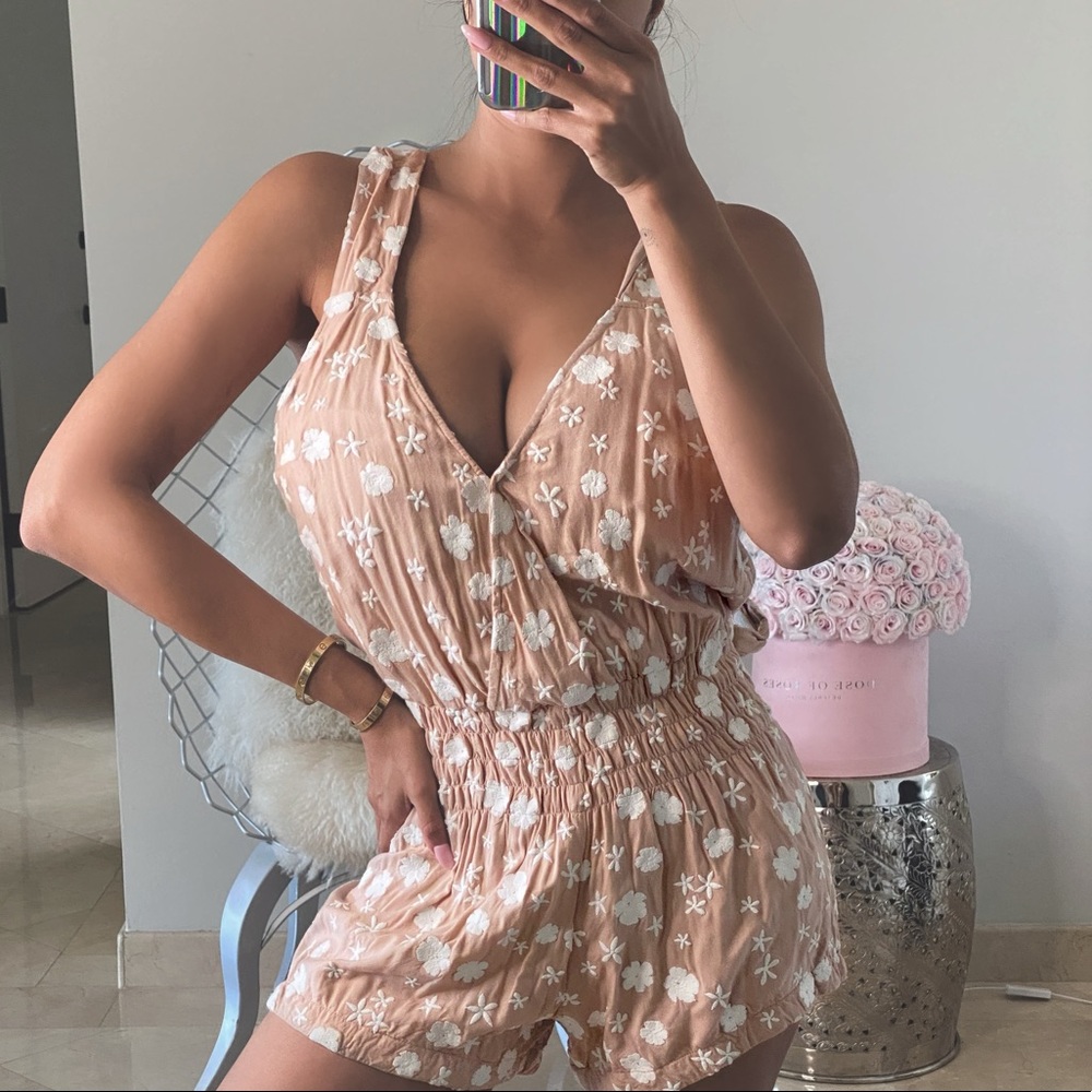 Winston White Starlet Romper size Small
